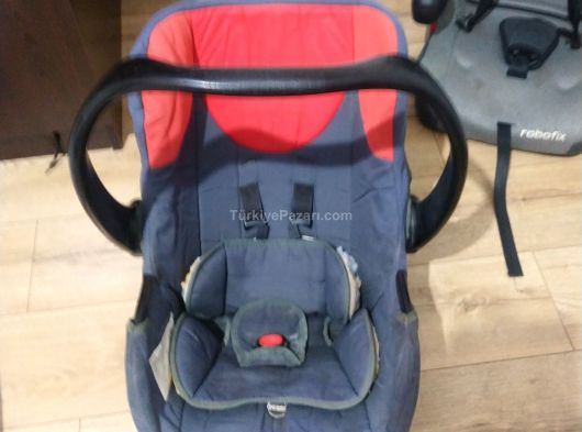 Bebek ve çocuk için satılık oto koltuğu 