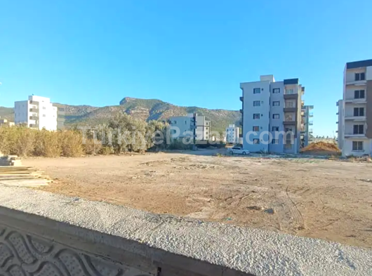 BULAŞIKÇI KAHVALTICI AŞÇI VE YARDIMCISI ALINACAKTIR