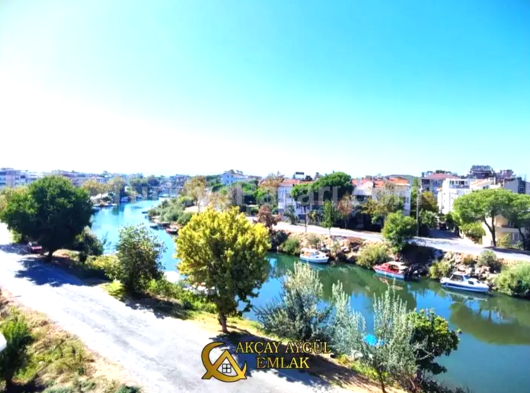 AYGÜLDEN EDREMİT ZEYTİNLİ BEYOBA'DA ŞAHANE TASARIMI İLE MUHTEŞEM KÖRFEZ MANZARALI 3+1 SATILIK VİLLA