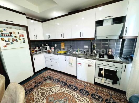 *SELÇUKBEY'DE * *SİTE İÇİ *BİREYSEL KOMBİLİ* *ASANSÖRLÜ*ARAKAT  3+1 KIRALIK