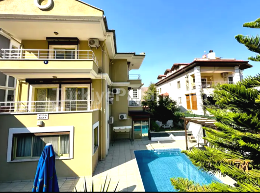 İçmeler'de 4+1 Eşyalı Havuzlu Kiralık Müstakil Villa