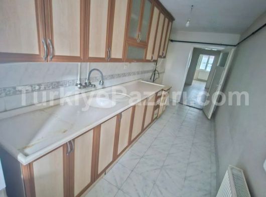 EMLAK MEYDANINDAN ABİDİNPAŞADA CADDE ÜZERİ UYGUN FİYATA KİRALIK DAİRE