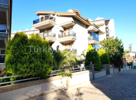 Marmaris Siteler'de Genç Binada Satılık 3+1 Şık Dubleks Daire