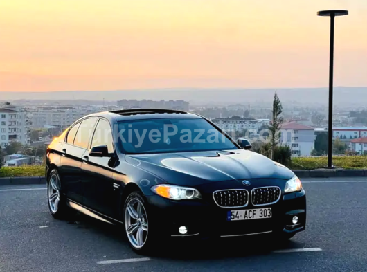 sahibinden bmw 5.20 premium full 4 kapı vakum cam tavan sanruf hayalet ekran ŞASE podyeler orjianl