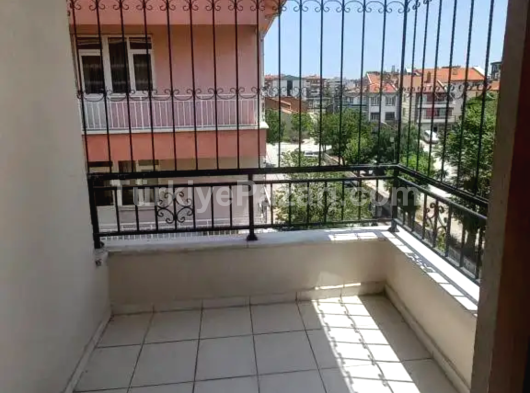 KONYA Selçuklu NAKIM OGLU MH 3+1ASANSORLU SATTILIK DAIRE