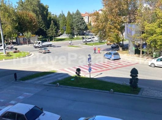 EBRAR EMLAK'TAN MERKEZİ KONUMDA SATILIK OFİS