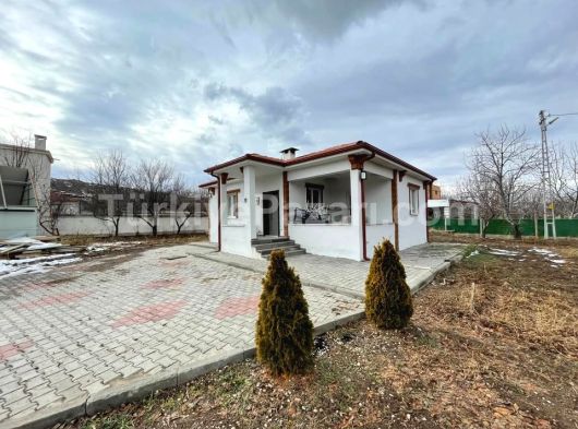 HİSARCIK'TA BUTİK VİLLA - 2.365M2 ARSA ERCİYES AT BİNİCİ KARŞISI