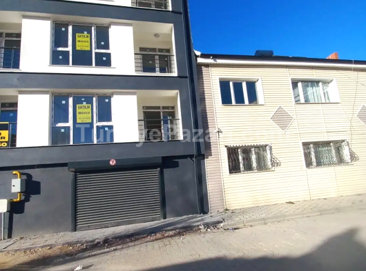 ESKİŞEHİR ZAFER  MAHALLESİ 1+1 SATILIK 3 ADET DAİREMİZ