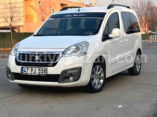 2017=108 KM BOYASIZ PEUGEOT PARTNER 1.6 HDI ACTİVE STOP FAR DİREKSİYON...