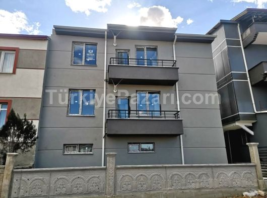 KARAMAN HÜRRİYET MAH'DE MÜSTAKİL 2 KATLI ŞAHSİ GARAJLI SATILIK DAİRE