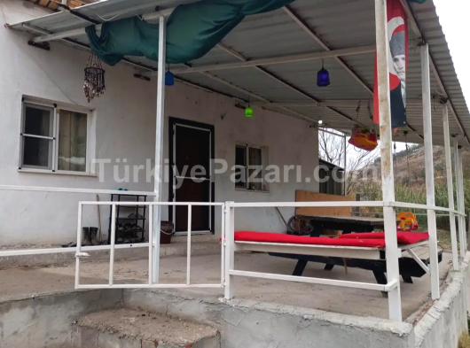 Manisa Tilki Sülaymaniye’ de 1460 m2 Tek Tapu Üzüm Bağı