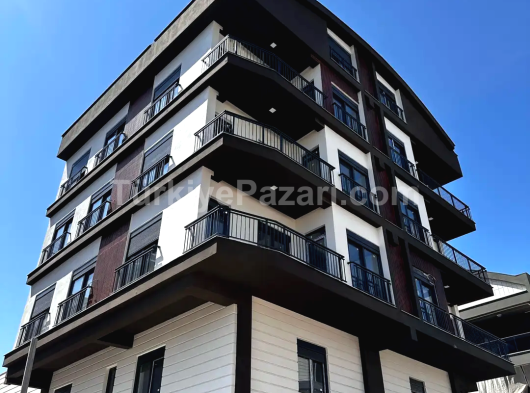 SATILIK 1+1 YÜKSEK GİİRŞ SIFIR VARSAK DEMİREL MAH TRANVAYIN DİBİNDE