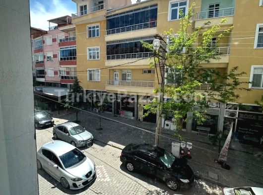 MERKEZ ÇARŞI İÇİNDE DEPOZİTOSUZ KİRALIK 2+1 EŞYALI DAİRE