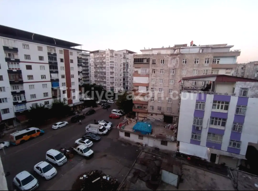 HAVAALANI KAVŞAĞI CİVARI VE NEVROZ PARK YANI SATILIK 3+1 2 DAİRE ÜZERİ BAKIMLI DAİRE