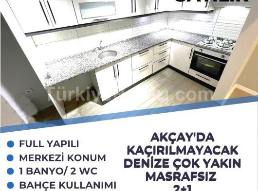 AYGÜLDEN AKÇAY'DA MASRAFSIZ ŞIK TASARIMI İLE DİKKAT ÇEKİCİ GENİŞ BALKONLU LÜKS SATILIK 1+1 DAİRE
