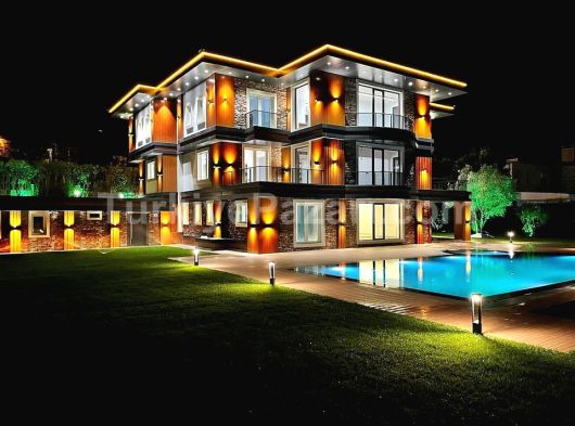 BEYLİKDÜZÜ SAHİL MAH. ŞIK TASARIM 3+1 DUBLEKS