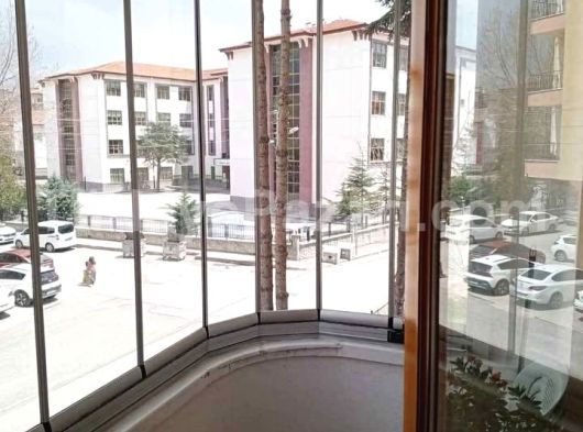 NİĞDE MERKEZ SELÇUK MAH. X LANCE CAFE ALTI & MEHMET EMET OKULU YANI KÖŞE BAŞI CADDE CEPHELİ DAİRE