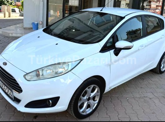 ÇOK TEMİZ FORD FİESTA 2014 MODEL 1.5 DiZEL