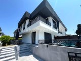 HİSAR MAHALLESINDE havuzlu otoparklı sıfır villa