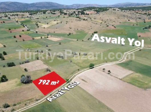 KONYA MERAM BAYAT MAHALLESİNDE 896 m² İNTİKAL TAPULU TARLA