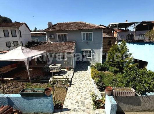  BURSA OSMANGAZİ İSMETİYE'DE 220 M2 4+2 VE 250 M2 BAHÇESİ OLAN SATILIK 2 KATLI MÜSTAKİL EV