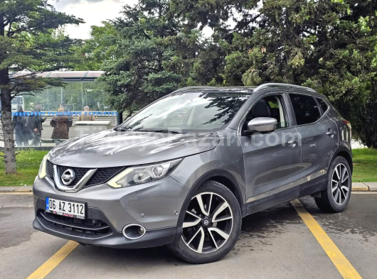 SAHİBİNDEN 2015 MODEL NİSSAN QASHQAİ 1.6 DCİ DİZEL OTOMATİK