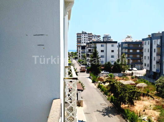 ERDEMLİ AŞAĞI ALATA'DA FULL EŞYALI SAHİLE 250 METRE KİRALIK 2+1