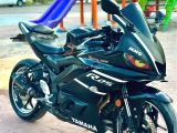 YAMAHA YZF R25