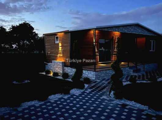 Menderes Ahmetbeyli ve Yoncaköy  Plajına Yakın, Doğayla İç İçe   220 m² Bahçe İçinde İkiz 1+1  kurulu düzen Evler