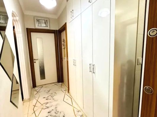 GAZİ MAHALLESİNDE TRAMVAYA 100 METRE 2+1 KATTA ACİL SATILIK