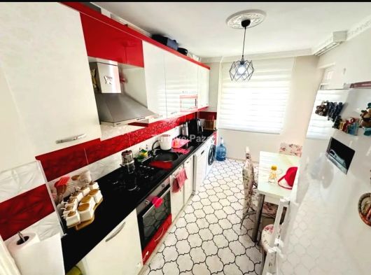 GAZİ MAHALLESİNDE TRAMVAYA 100 METRE 2+1 KATTA ACİL SATILIK