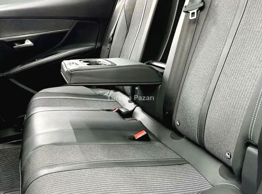 İLK SAHİBİNDEN PEUGEOT 3008 GT STOP 1.5 DİZEL OTOMATİK BOYASIZ 66KM 2021 Pazarlıksız