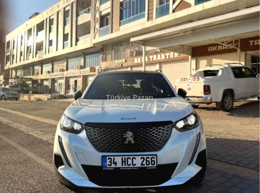 Peugeot 2008 2023 model 17 bin km'de • alure 1.5 dizel