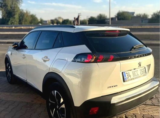 Peugeot 2008 2023 model 17 bin km'de • alure 1.5 dizel