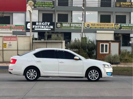 Skoda oktavia 1.6 otomatik