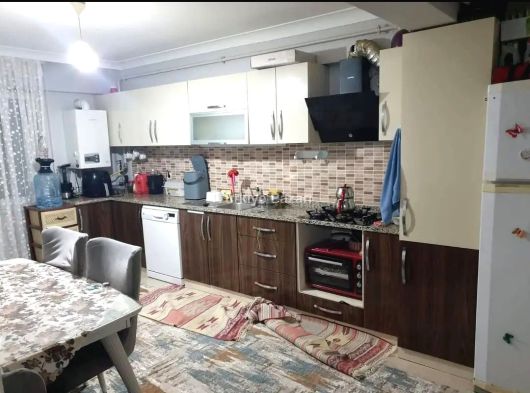 17 eylul mah de 3 katlı binanın giriş yüksekkat 135m2 3+1 bina yaşı9 kendine ait 70m2 bahçe dairemiz