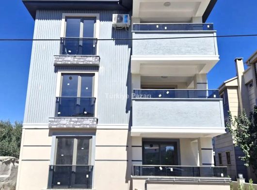 GÖMEÇ ÇAM SOKAKTA MUHTEŞEM 3+1 SATILIK DAİRE