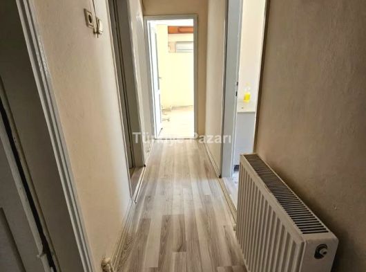 BURSA ALTIPARMAK AHMETPAŞA DA 2+1 80 M2 BAKIMLI MASRAFSIZ SATILIK DAİRE