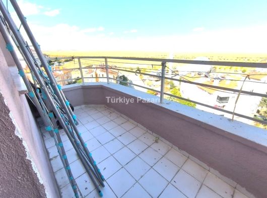 BOSNA HERSEK MAH. 2+1 BAKIMLI SATILIK ARAKAT DAİRE