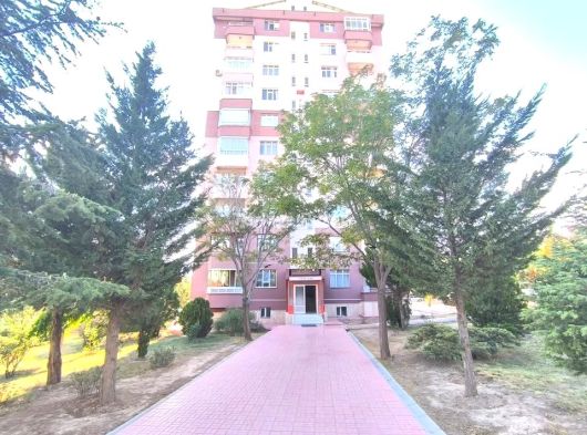 BOSNA HERSEK MAH. 2+1 BAKIMLI SATILIK ARAKAT DAİRE