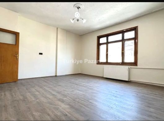 MEHMET AKİF MH. HADİMİ CD. YAKINI İÇİ BAKIMLI 3+1 SATILIK DAİRE