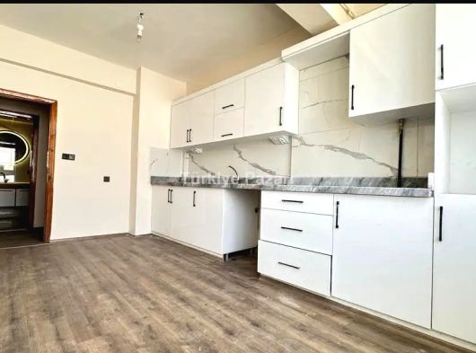 MEHMET AKİF MH. HADİMİ CD. YAKINI İÇİ BAKIMLI 3+1 SATILIK DAİRE