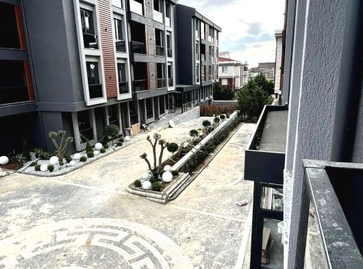 AKÇAN'DAN RUMELİ MAHALLESİNDE HAVUZ CEPHELİ,BALKONLU SATILIK 1+1 DAİRE