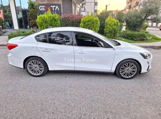 SAKARYA PERTden_2020 FORD FOCUS 1.5 TDCI OTOMATİK VİTES TİTANYUM PAKET ÇALİŞİR YÜRÜR