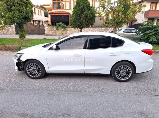 SAKARYA PERTden_2020 FORD FOCUS 1.5 TDCI OTOMATİK VİTES TİTANYUM PAKET ÇALİŞİR YÜRÜR
