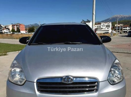 İhtiyaçtan satılık temiz Hyundai Accent