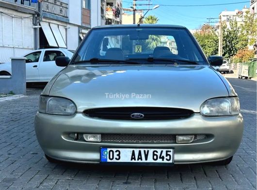 Değişensiz ford escort 1.6 clx klimalı