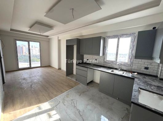 ARPAÇBAHŞİŞ'TE HAVUZLU SİTE İÇİ GENİŞ 1+1 DAİRE