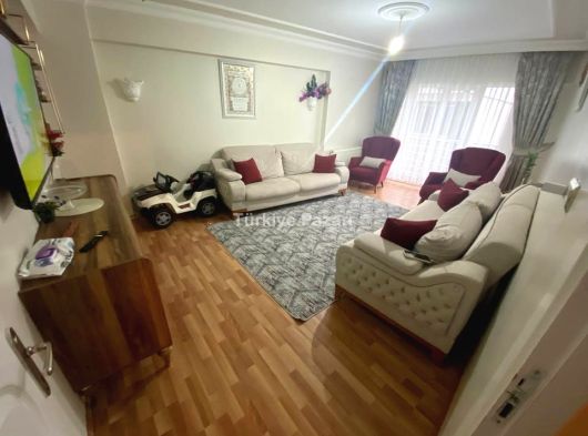 AKÇANDAN ŞEYHSİNAN MAH. MERKEZİ KONUMDA BALKONLU 2+1 GENİŞ DAİRE FIRSATI