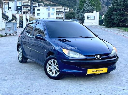 DEĞİŞENSİZ CAM TAVANLI 2011 MODEL MERCEDES AMG  C 180